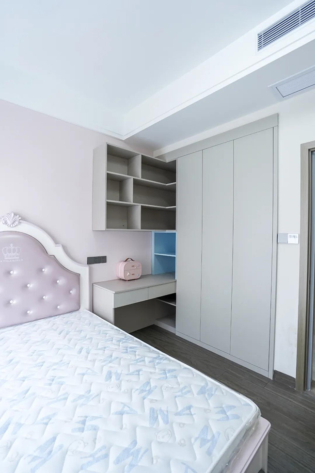 150㎡四居室，工業(yè)風(fēng)配色+簡約實用設(shè)計，碰撞出后現(xiàn)代生活方式